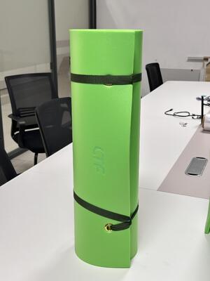 휴대용 방수 캠핑 매트리스 패딩 편안한 에어 패드 조절 가능한 스트랩 장착 야외 하이킹 백패킹 여행에 적합